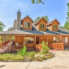 Bass Lake Log Home