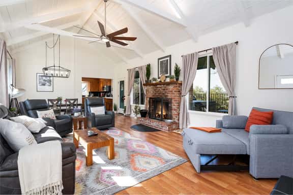 Buckeye Bungalow - Image 1