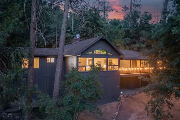 Sierra Mountain Escape - Image 1